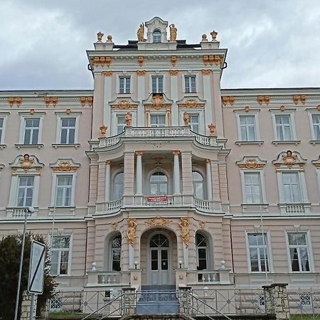 Mva House Teplice, Sanovsky Park Aparthotel Kültér fotó